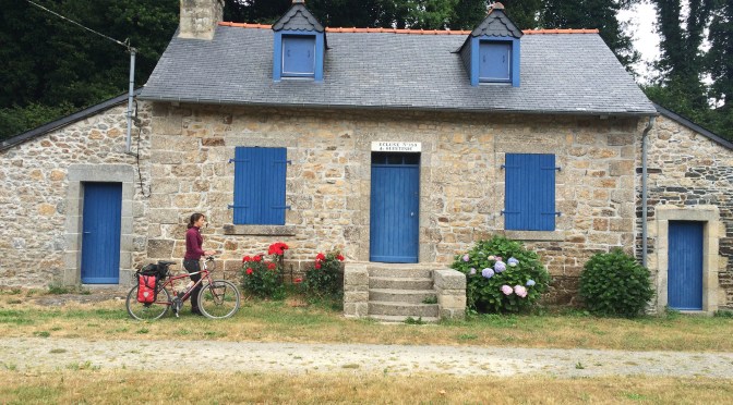 Cycling excursion: Le canal de Brest a Nantes